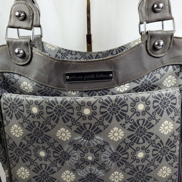 Petunia Pickle Bottom Large Satchel Diaper Bag With Changing Pad - Picture 2 of 10